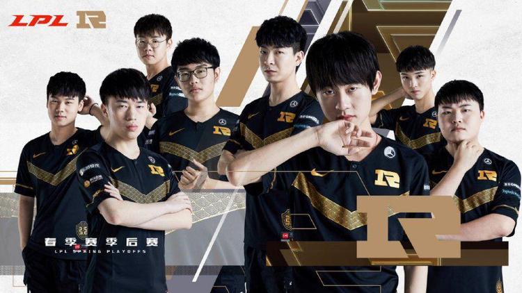 在国际足球 在国际足球